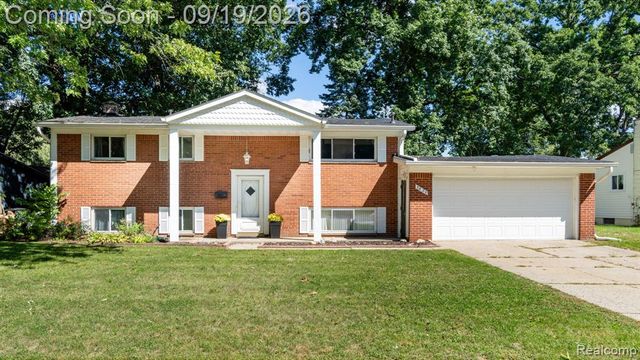 3820 Percy King Road, Waterford, MI 48329