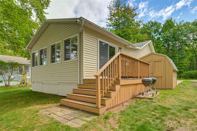 805 Rainbow Drive, East Tawas, MI 48730
