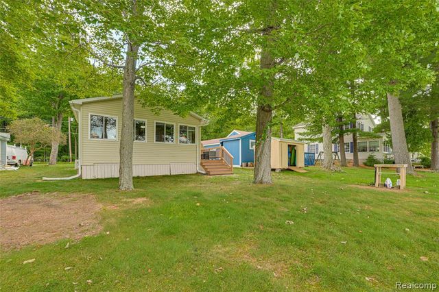 805 Rainbow Drive, East Tawas, MI 48730