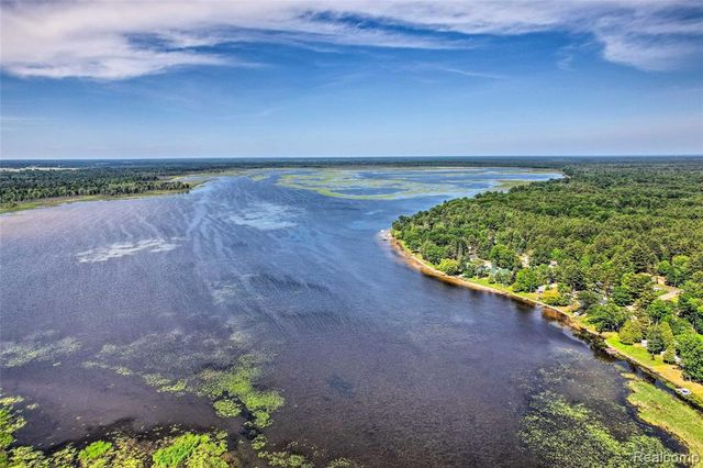 805 Rainbow Drive, East Tawas, MI 48730