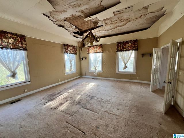 104 OLD HIGHWAY 25 E, Columbiana, AL 35051