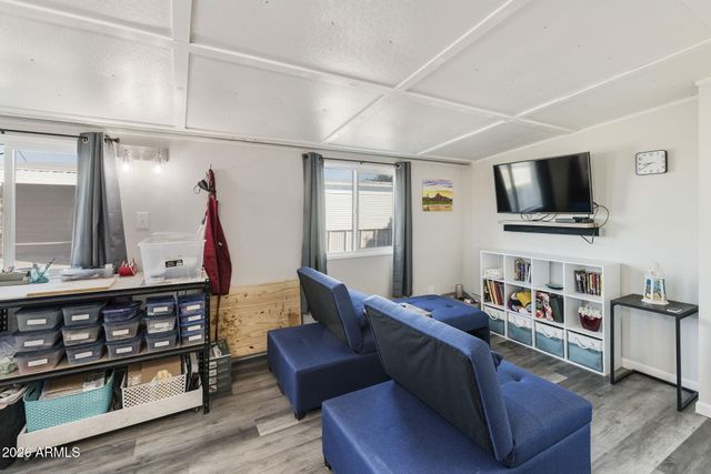 507 S PARK VIEW Circle, Mesa, AZ 85208