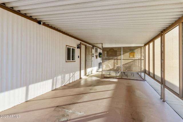 507 S PARK VIEW Circle, Mesa, AZ 85208