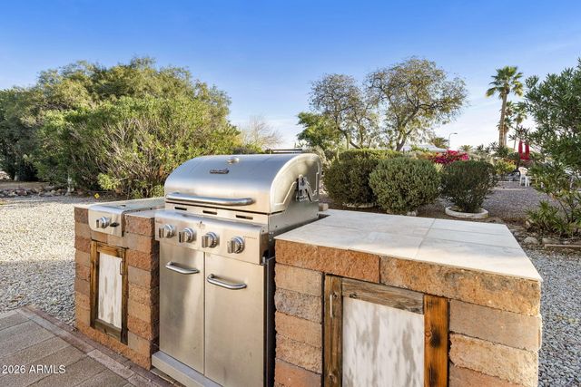 507 S PARK VIEW Circle, Mesa, AZ 85208