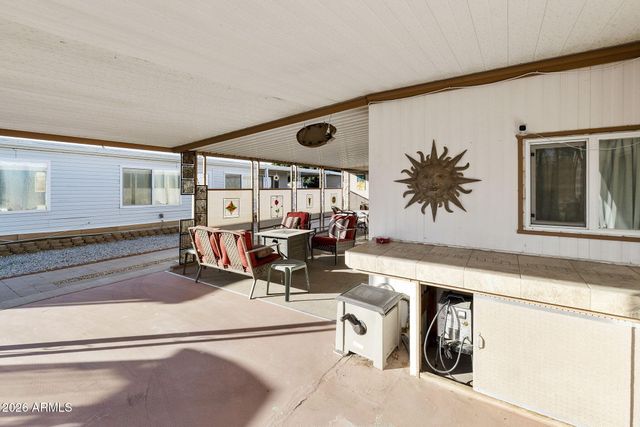 507 S PARK VIEW Circle, Mesa, AZ 85208