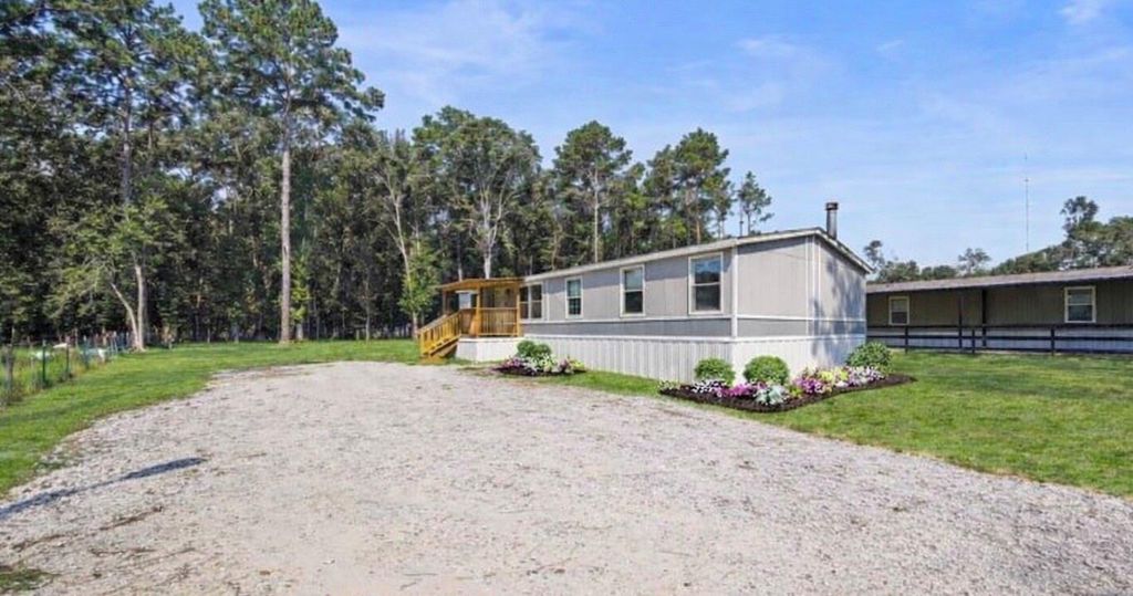 15750 W Relza Drive, Splendora, TX 77372