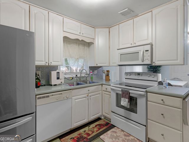 242 Lake Jodeco Road, Jonesboro, GA 30236
