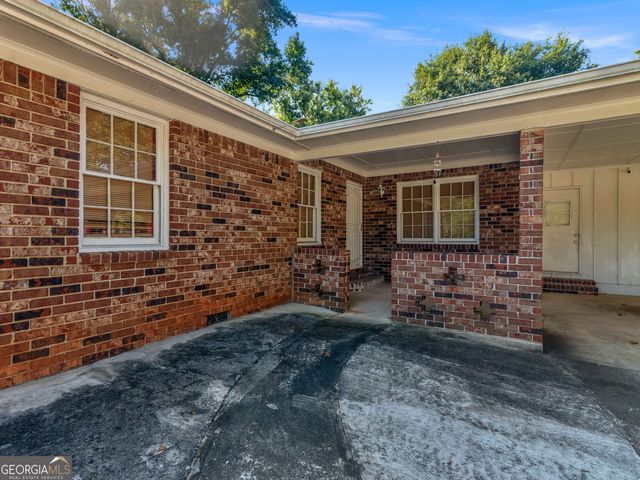 242 Lake Jodeco Road, Jonesboro, GA 30236