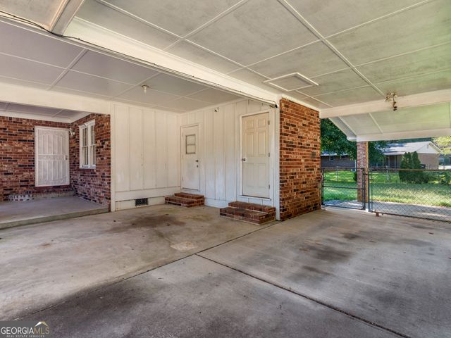 242 Lake Jodeco Road, Jonesboro, GA 30236
