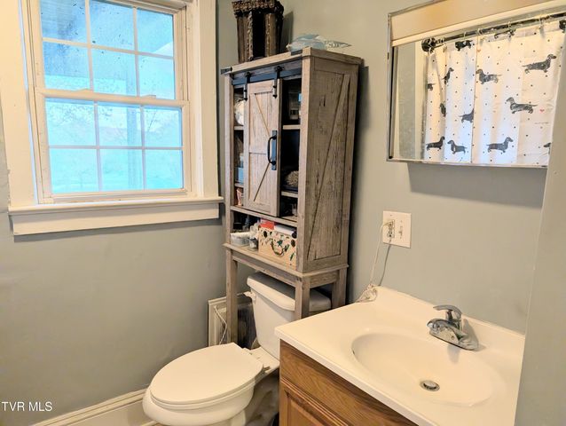 282 Walnut Hill Road, Bristol, TN 37620