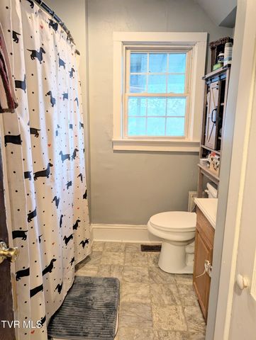 282 Walnut Hill Road, Bristol, TN 37620