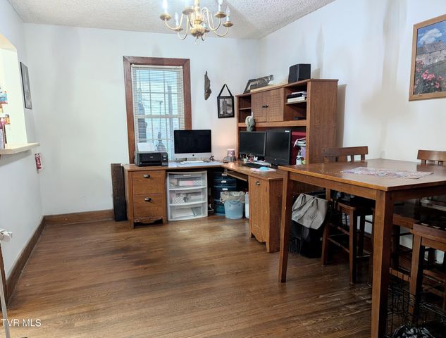 282 Walnut Hill Road, Bristol, TN 37620