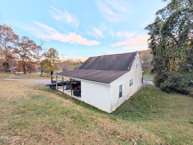 282 Walnut Hill Road, Bristol, TN 37620
