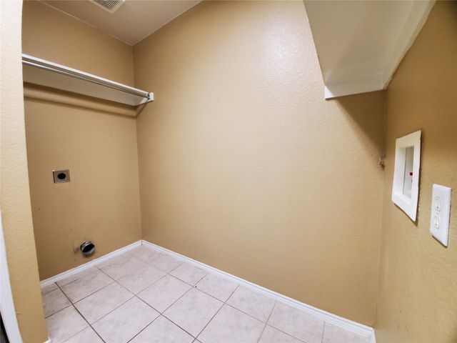 4017 Chinaberry Drive, Garland, TX 75043