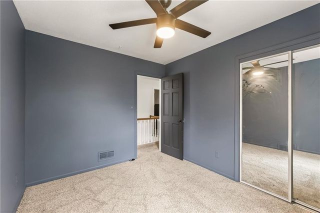 2820 NW 5th Street W, Blue Springs, MO 64014