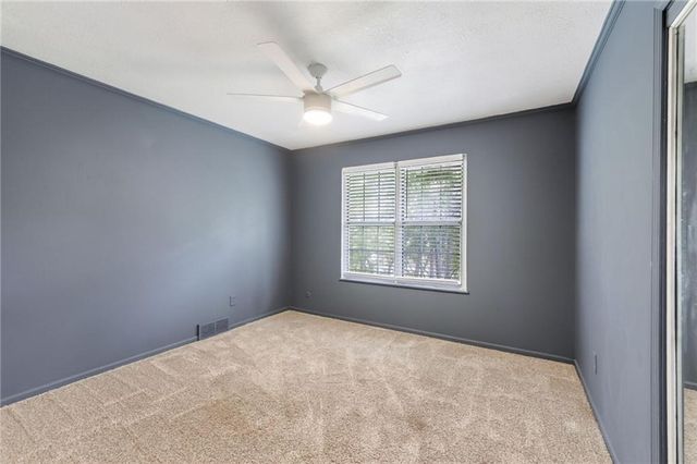2820 NW 5th Street W, Blue Springs, MO 64014