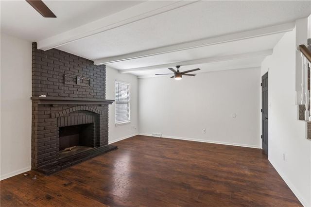 2820 NW 5th Street W, Blue Springs, MO 64014
