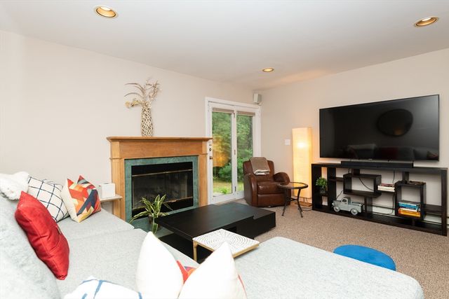 178 Bishop Forest Drive 178, Waltham, MA 02452