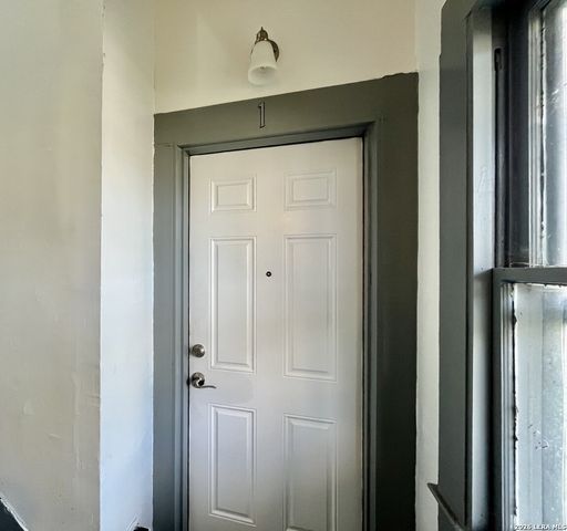 506 W Drexel Ave Apt 1, San Antonio, TX 78210