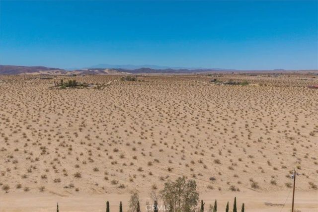 4106 Alfalfa, 29 Palms, CA 92277
