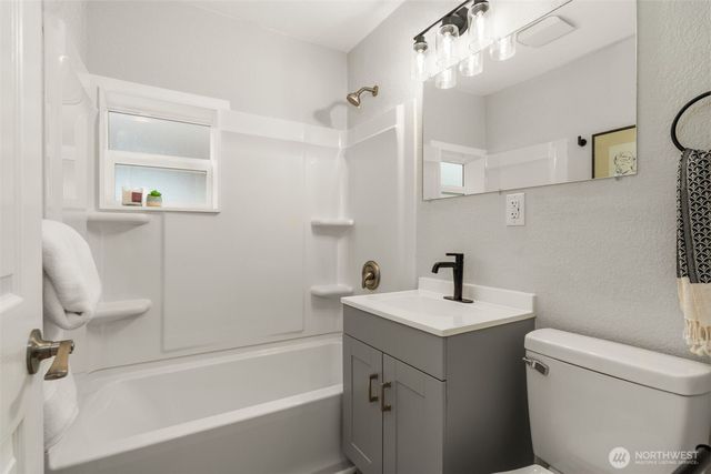 8150 13th Avenue SW, Seattle, WA 98106
