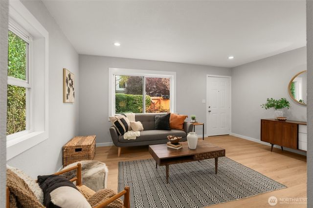 8150 13th Avenue SW, Seattle, WA 98106