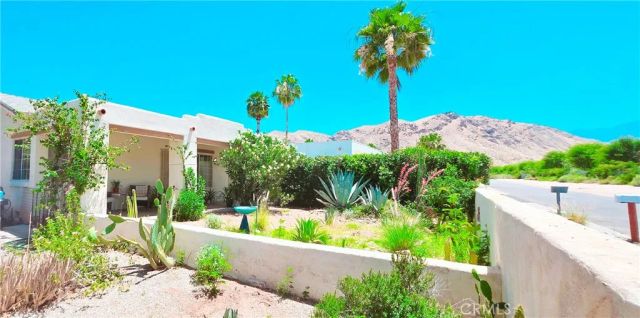 1932 S Barona, Palm Springs, CA 92264