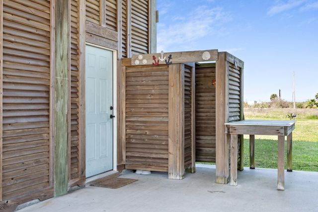 1515 Galveston Avenue, Port Bolivar, TX 77650