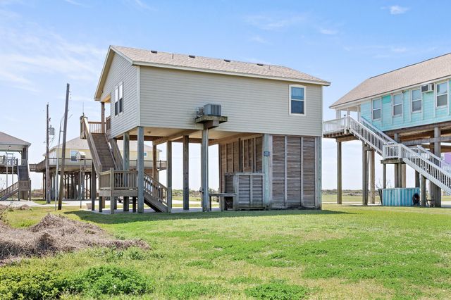 1515 Galveston Avenue, Port Bolivar, TX 77650