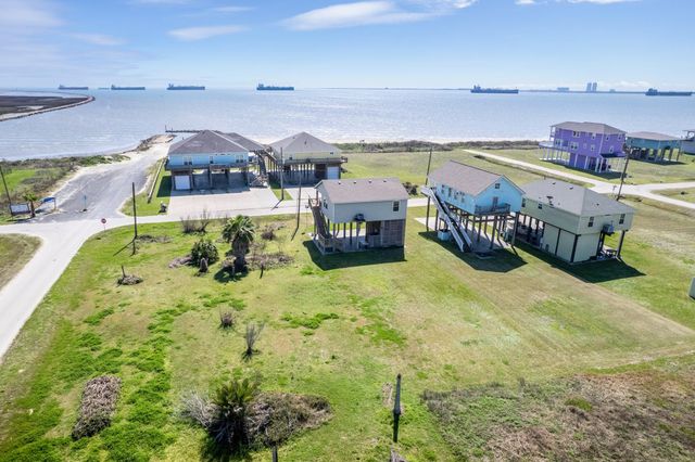 1515 Galveston Avenue, Port Bolivar, TX 77650