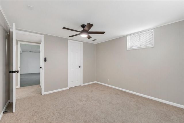 8132 Sterling Avenue, Raytown, MO 64138