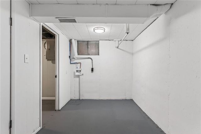 8132 Sterling Avenue, Raytown, MO 64138