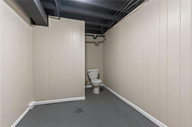 8132 Sterling Avenue, Raytown, MO 64138