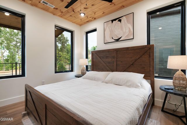 1222 Reedmont Way, Sevierville, TN 37876