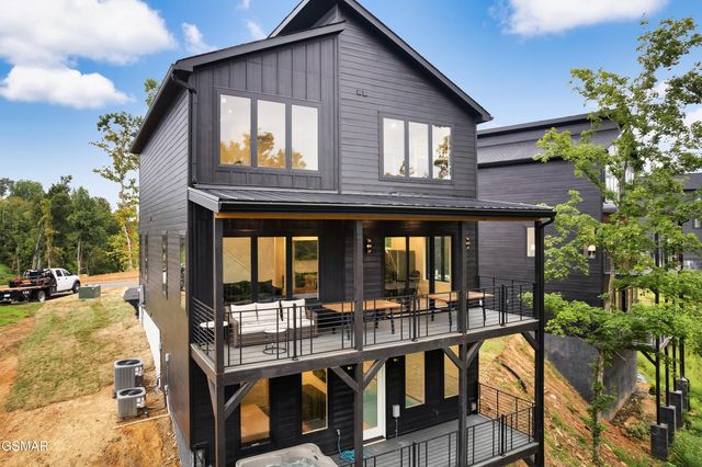 1222 Reedmont Way, Sevierville, TN 37876