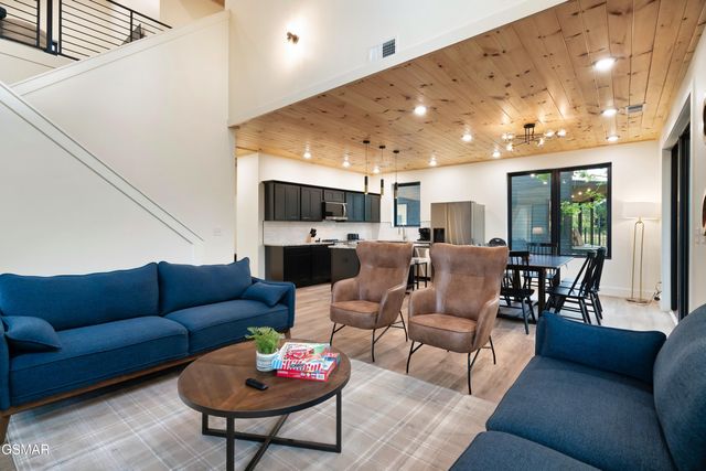 1222 Reedmont Way, Sevierville, TN 37876