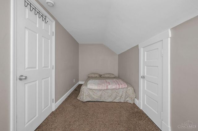 1805 De Armand Avenue, North College Hill, OH 45239