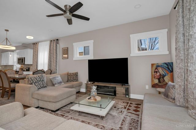 1805 De Armand Avenue, North College Hill, OH 45239