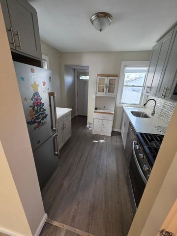 9245 76th Street, Woodhaven, NY 11421