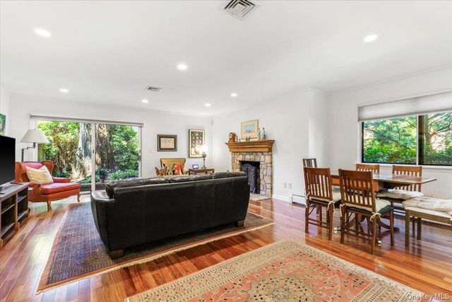219 Treetop Crescent Lane, Rye Brook, NY 10573