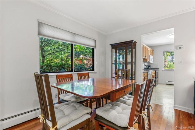 219 Treetop Crescent Lane, Rye Brook, NY 10573