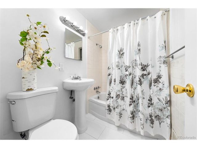 8452 Rutgers St, Westminster, CO 80031