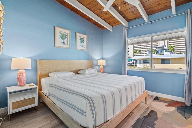 6006 MIDNIGHT PASS ROAD 44, Sarasota, FL 34242