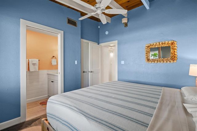 6006 MIDNIGHT PASS ROAD 44, Sarasota, FL 34242