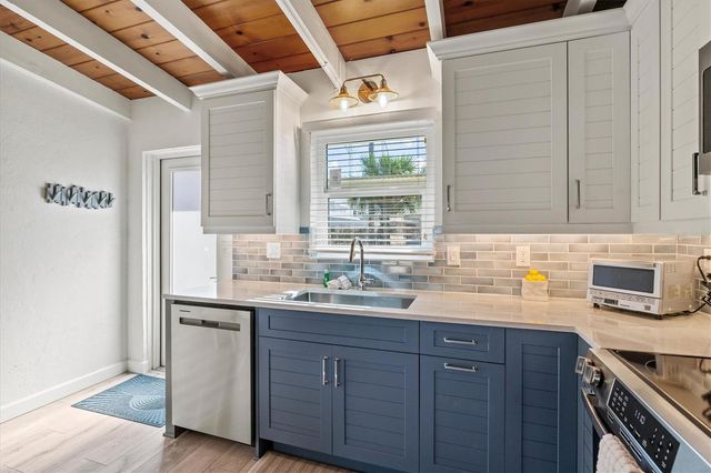 6006 MIDNIGHT PASS ROAD 44, Sarasota, FL 34242