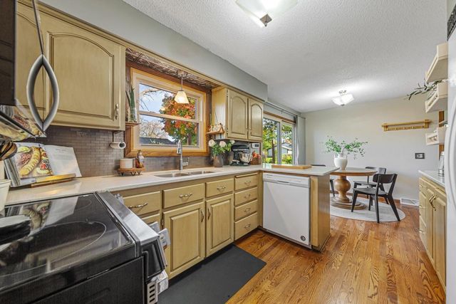 1614 Rondarwal Lane, Faribault, MN 55021