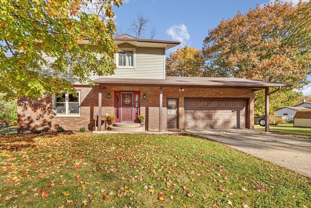 1614 Rondarwal Lane, Faribault, MN 55021