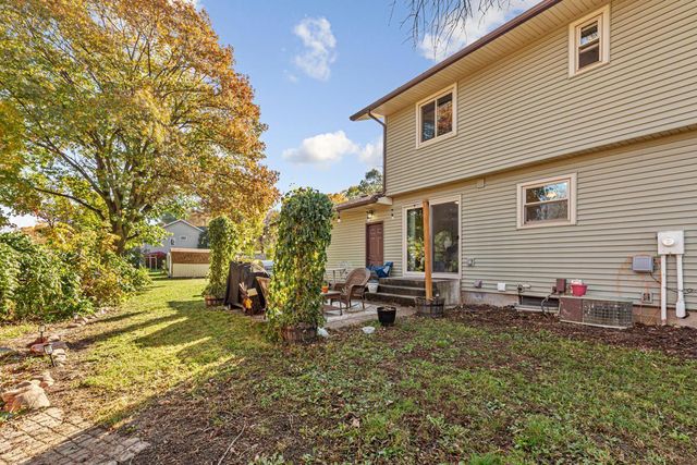 1614 Rondarwal Lane, Faribault, MN 55021