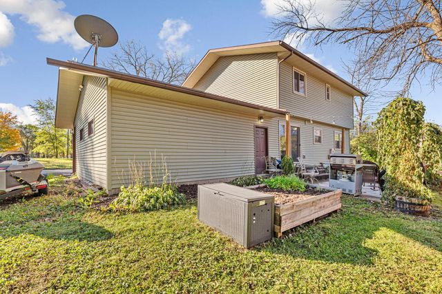 1614 Rondarwal Lane, Faribault, MN 55021