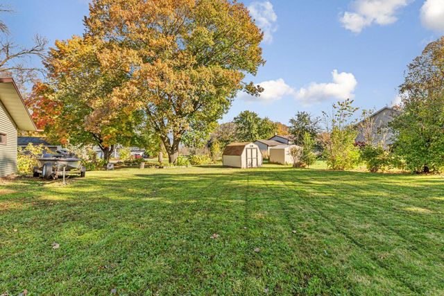 1614 Rondarwal Lane, Faribault, MN 55021